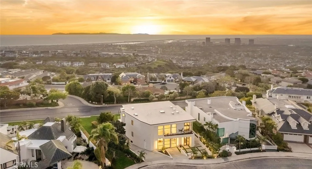 4 Geneve, Newport Beach, California 92660 home-pic-2