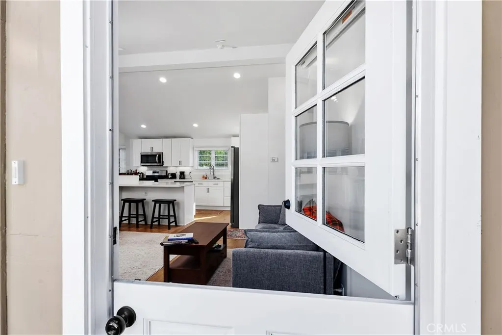 617 Lombardy, Laguna Beach, California 92651 home-pic-6