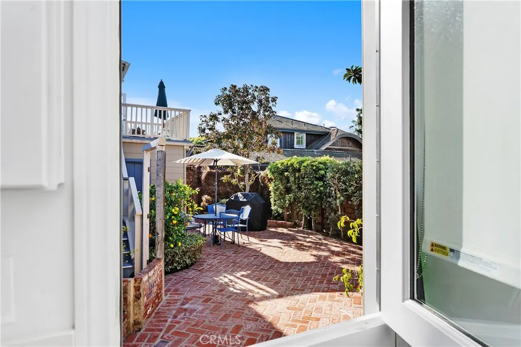 617 Lombardy, Laguna Beach, California 92651 home-pic-14