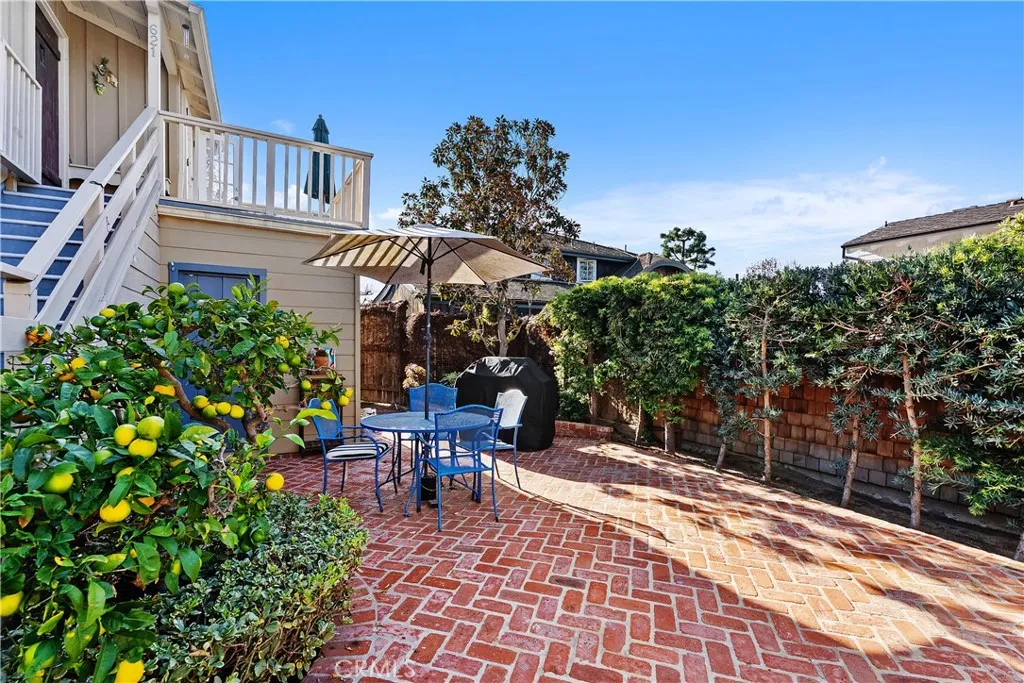 617 Lombardy, Laguna Beach, California 92651 home-pic-15