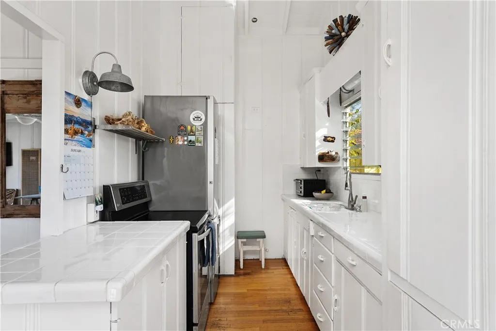 617 Lombardy, Laguna Beach, California 92651 home-pic-21