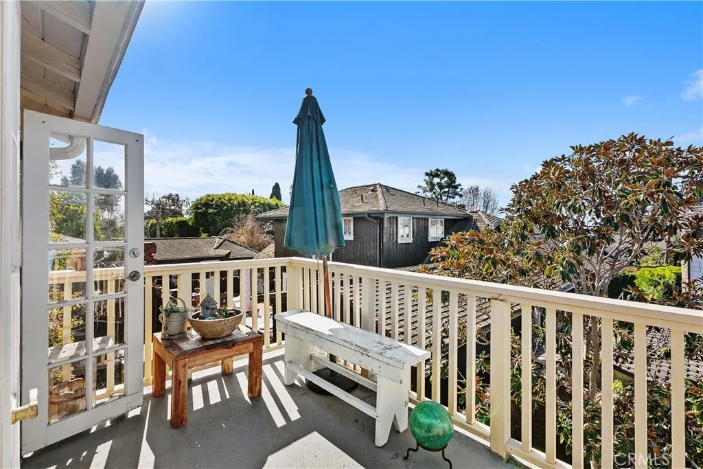 617 Lombardy, Laguna Beach, California 92651 home-pic-24