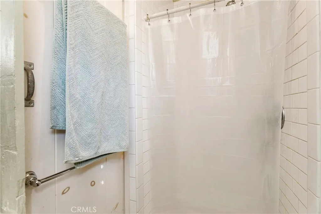 617 Lombardy, Laguna Beach, California 92651 home-pic-33