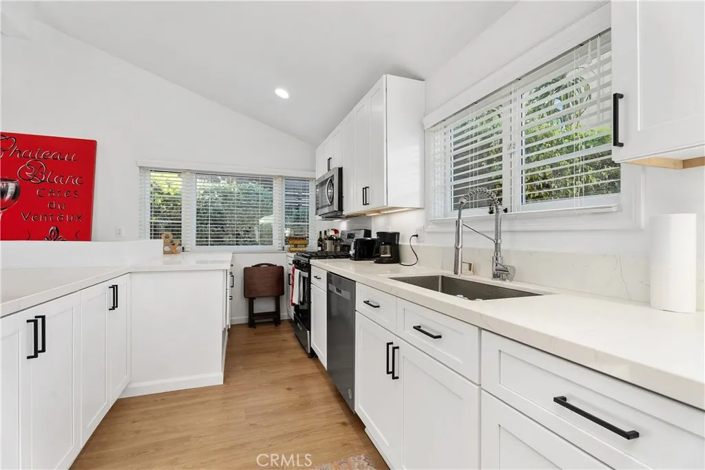 617 Lombardy, Laguna Beach, California 92651 home-pic-8