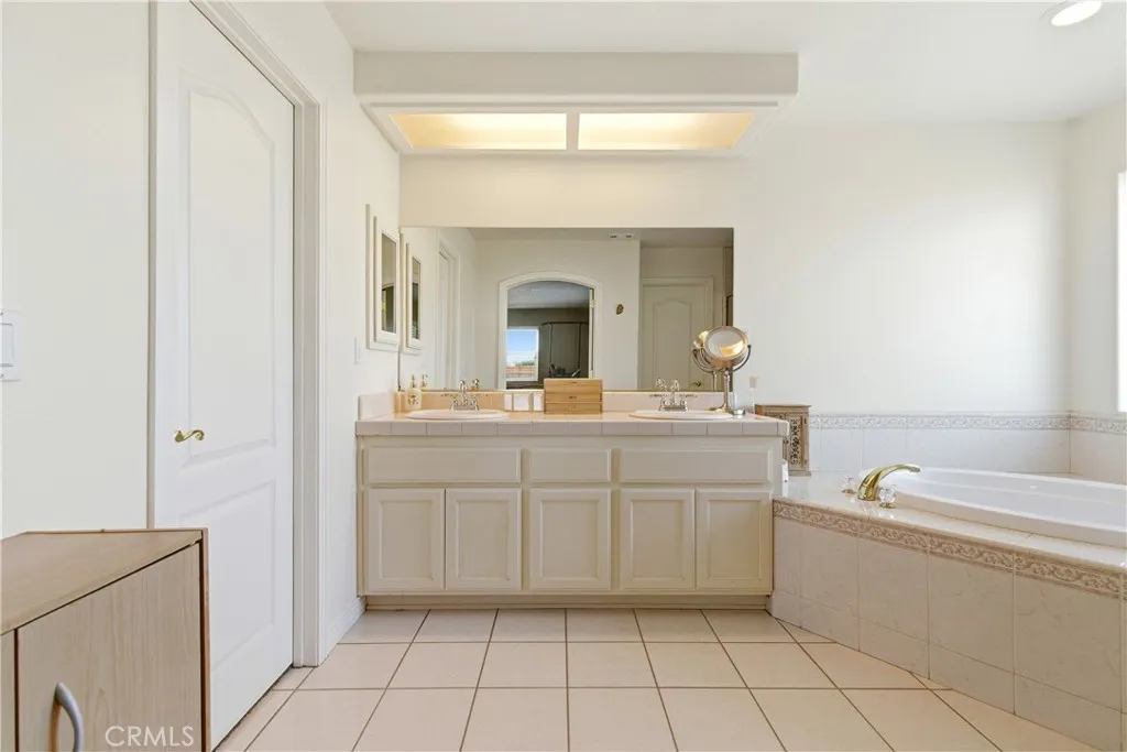 7330 Smoke Tree, Phelan, California 92371 home-pic-49