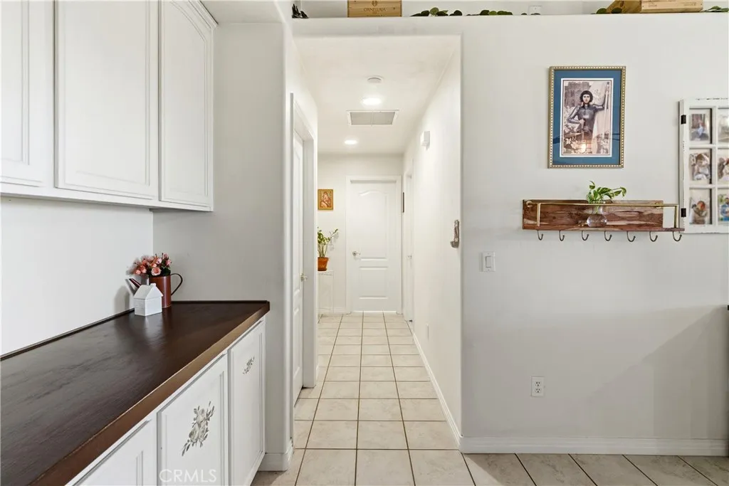 7330 Smoke Tree, Phelan, California 92371 home-pic-24