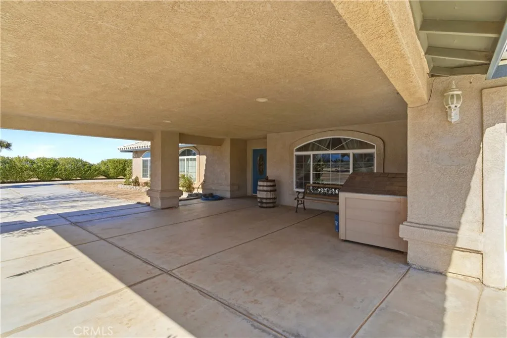 7330 Smoke Tree, Phelan, California 92371 home-pic-12