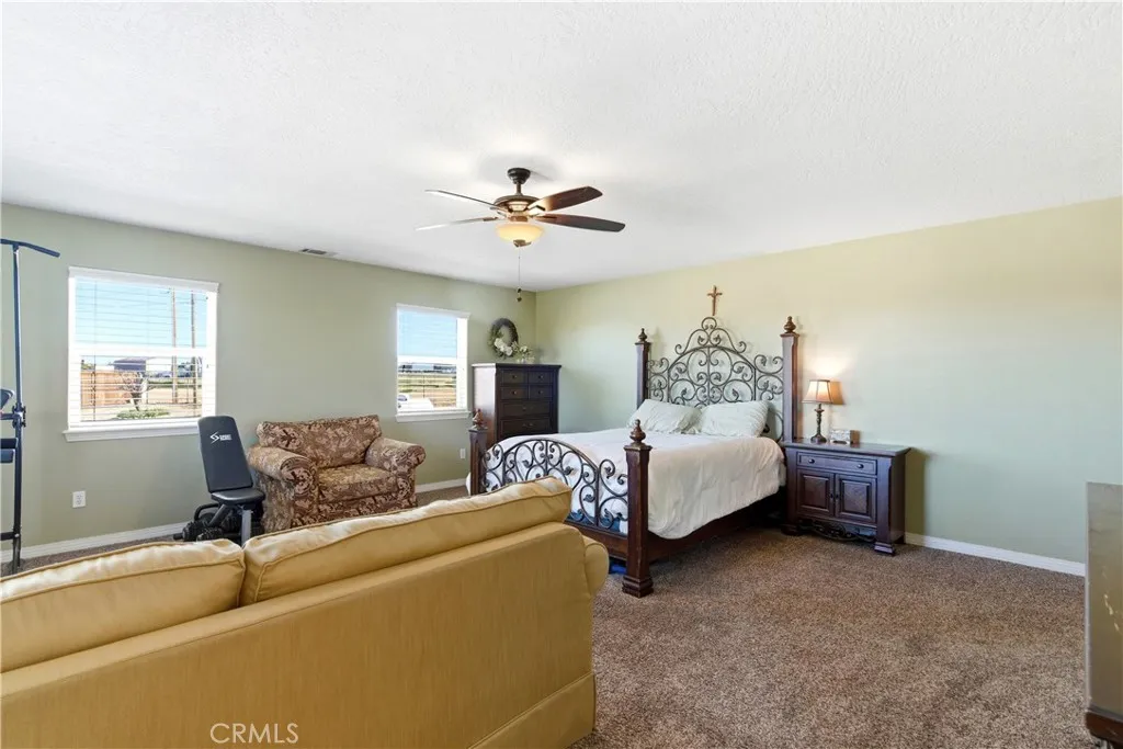 7330 Smoke Tree, Phelan, California 92371 home-pic-47