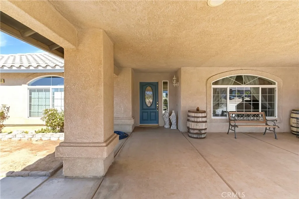 7330 Smoke Tree, Phelan, California 92371 home-pic-13