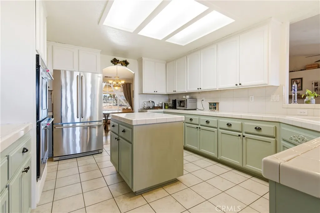 7330 Smoke Tree, Phelan, California 92371 home-pic-39