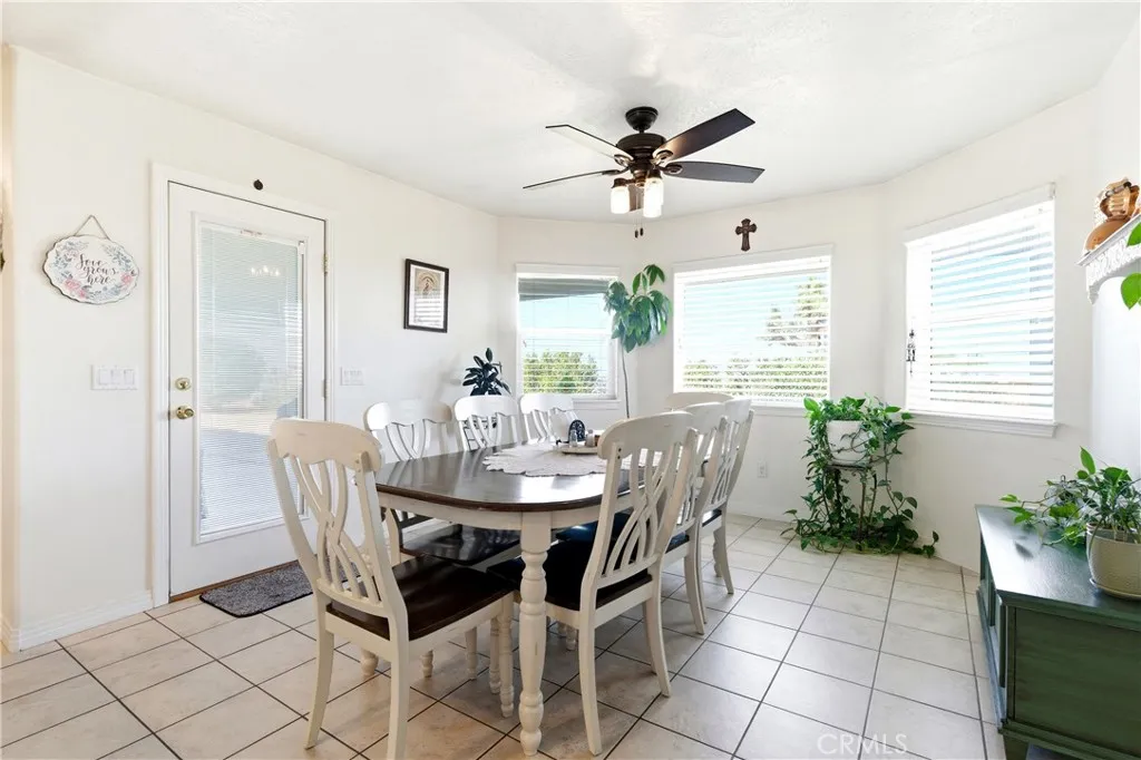7330 Smoke Tree, Phelan, California 92371 home-pic-35