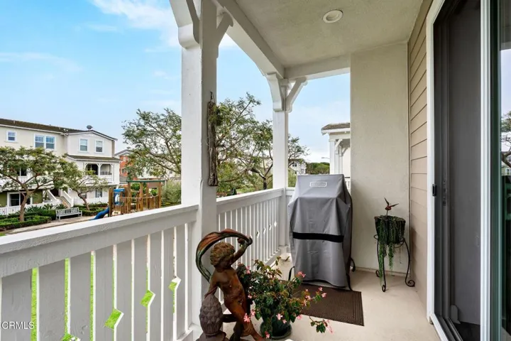 3279_Islander_Walk-30