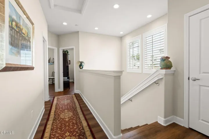 3279_Islander_Walk-32