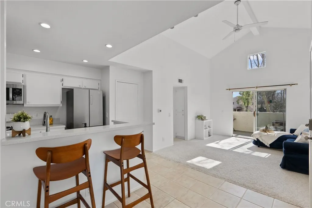 21358 Nandina, Newhall, California 91321 home-pic-1