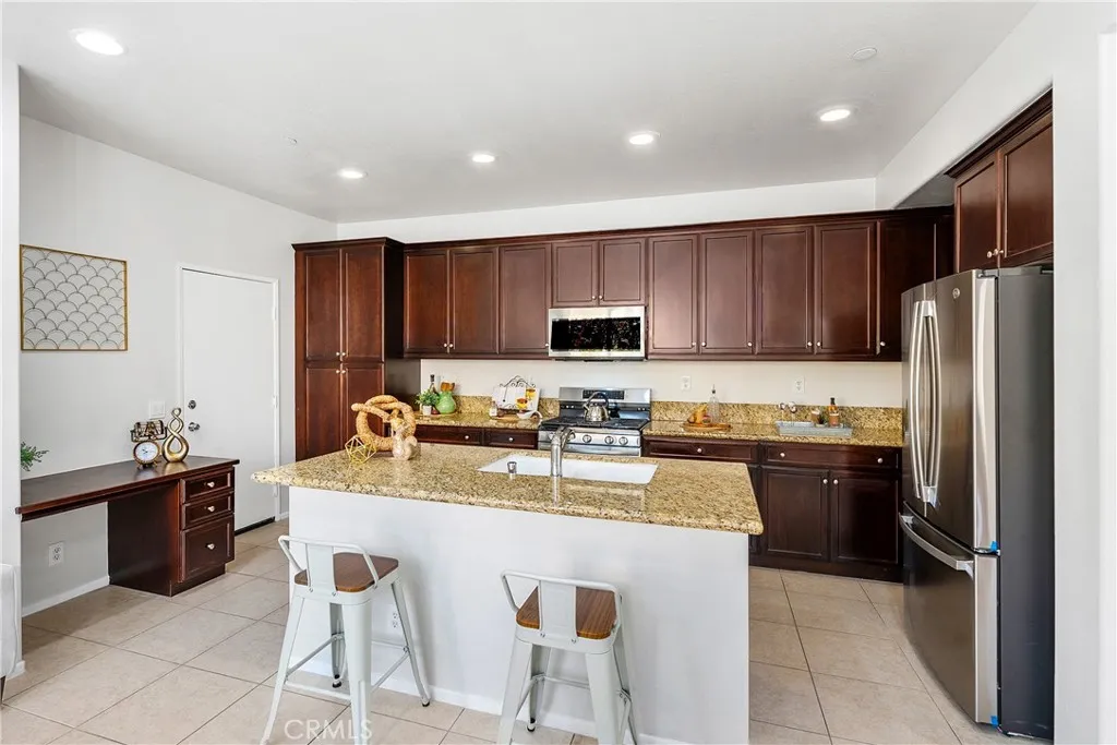 6291 Amarante, Eastvale, California 91752 home-pic-16
