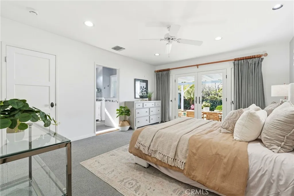 1025 N Screenland Drive, Burbank, California 91505 home-pic-23