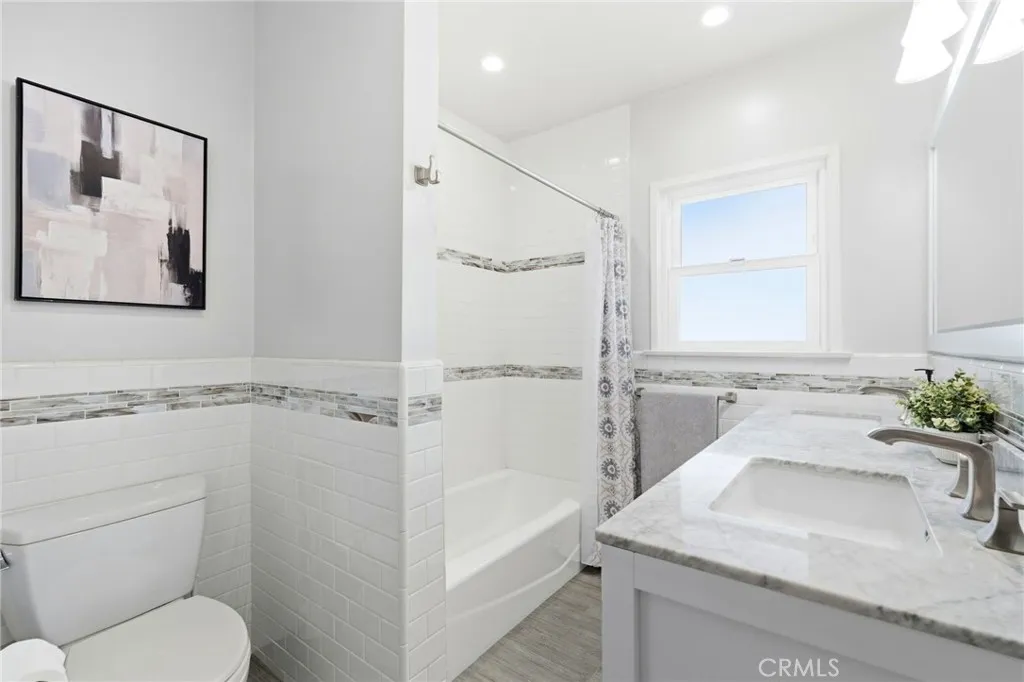1025 N Screenland Drive, Burbank, California 91505 home-pic-17