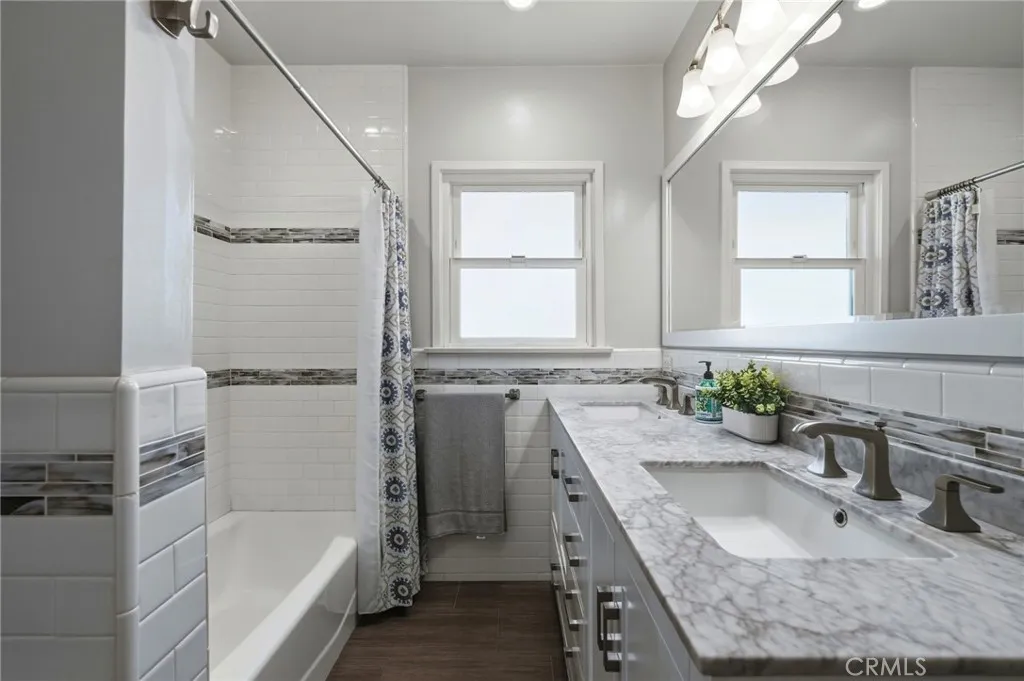 1025 N Screenland Drive, Burbank, California 91505 home-pic-16