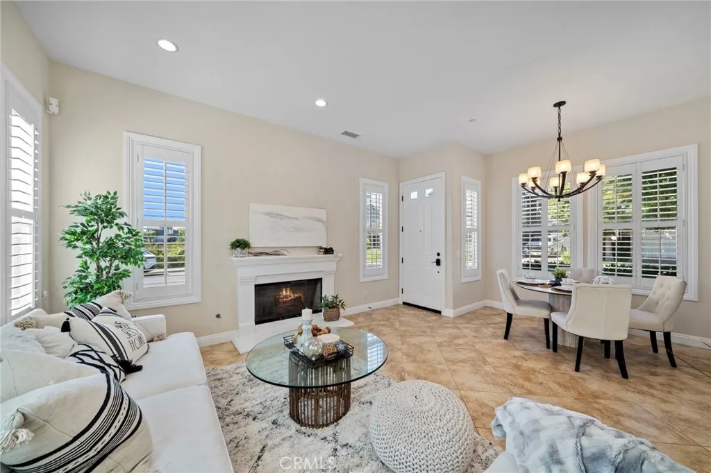 17272 Tidalridge Lane, Huntington Beach, California 92649 home-pic-5