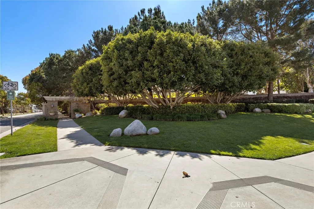 17272 Tidalridge Lane, Huntington Beach, California 92649 home-pic-52