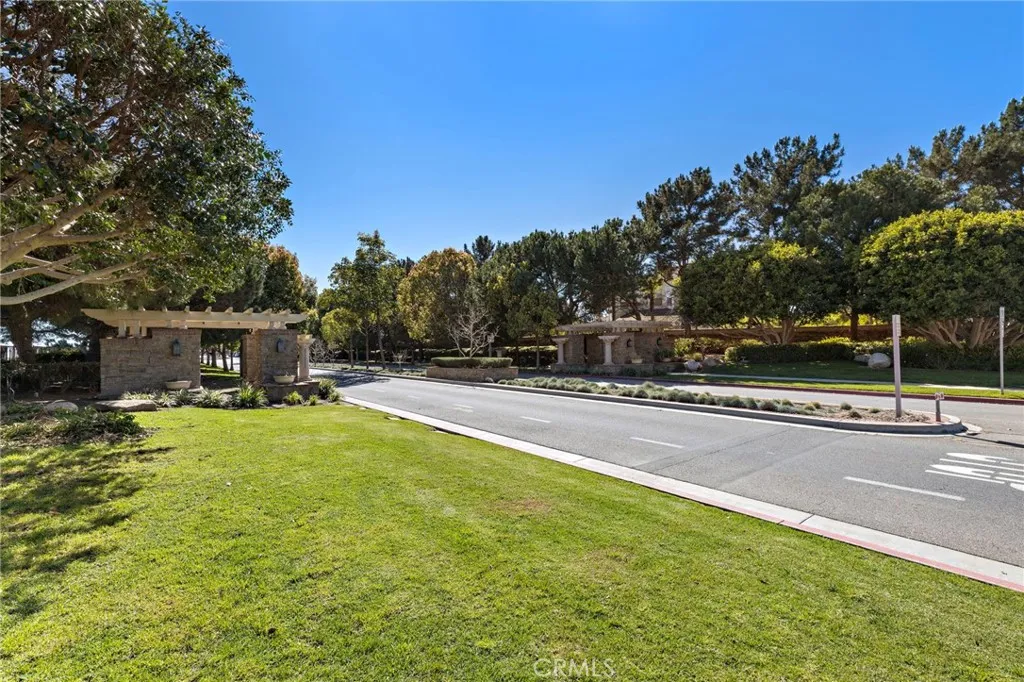 17272 Tidalridge Lane, Huntington Beach, California 92649 home-pic-55