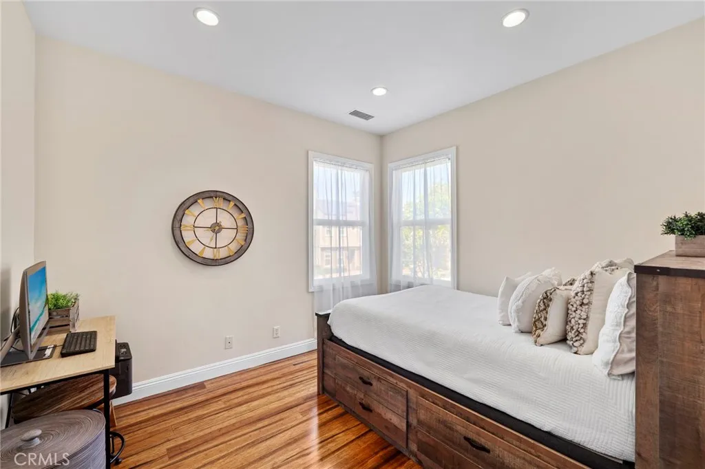17272 Tidalridge Lane, Huntington Beach, California 92649 home-pic-29