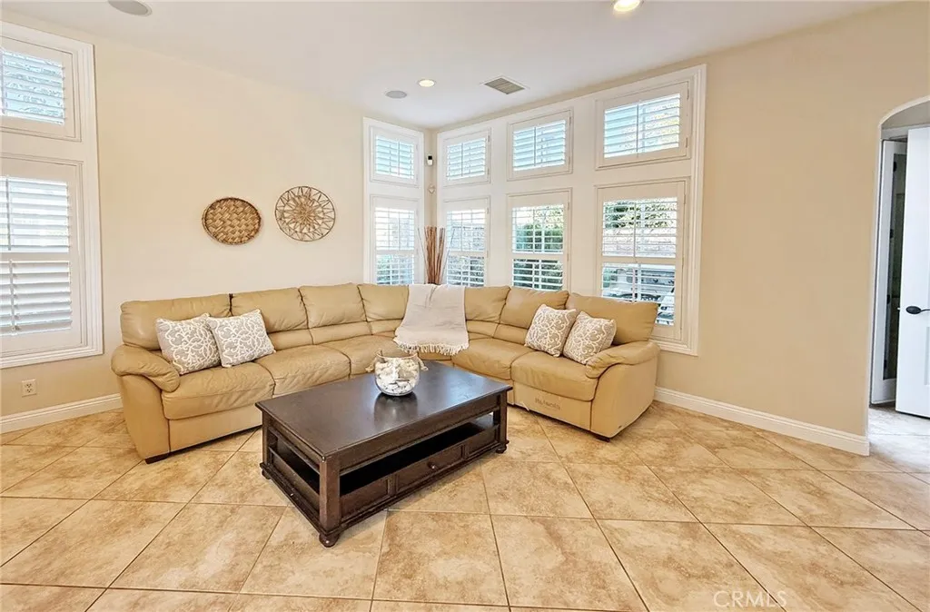17272 Tidalridge Lane, Huntington Beach, California 92649 home-pic-16