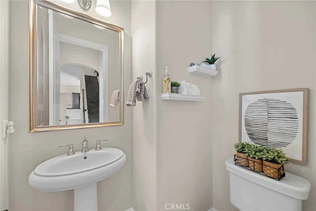 17272 Tidalridge Lane, Huntington Beach, California 92649 home-pic-19