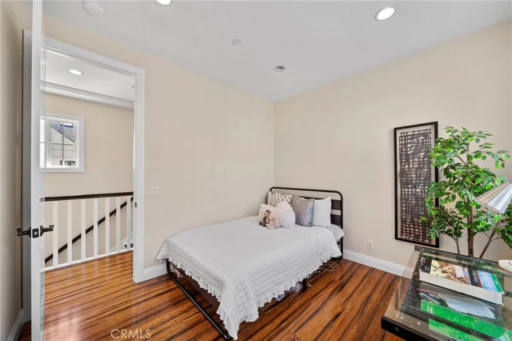 17272 Tidalridge Lane, Huntington Beach, California 92649 home-pic-28