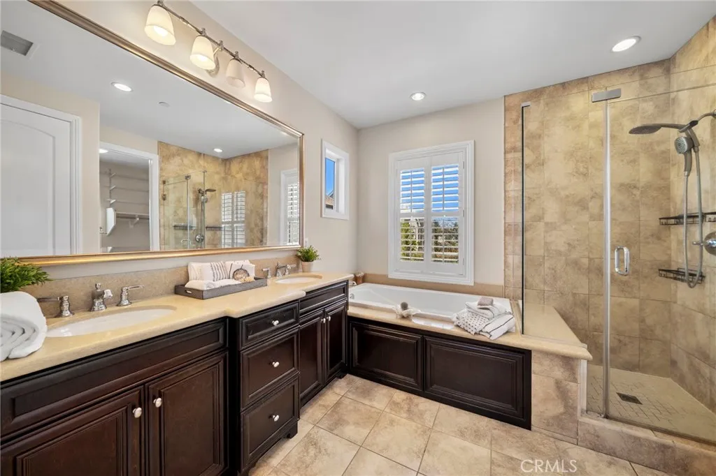 17272 Tidalridge Lane, Huntington Beach, California 92649 home-pic-34