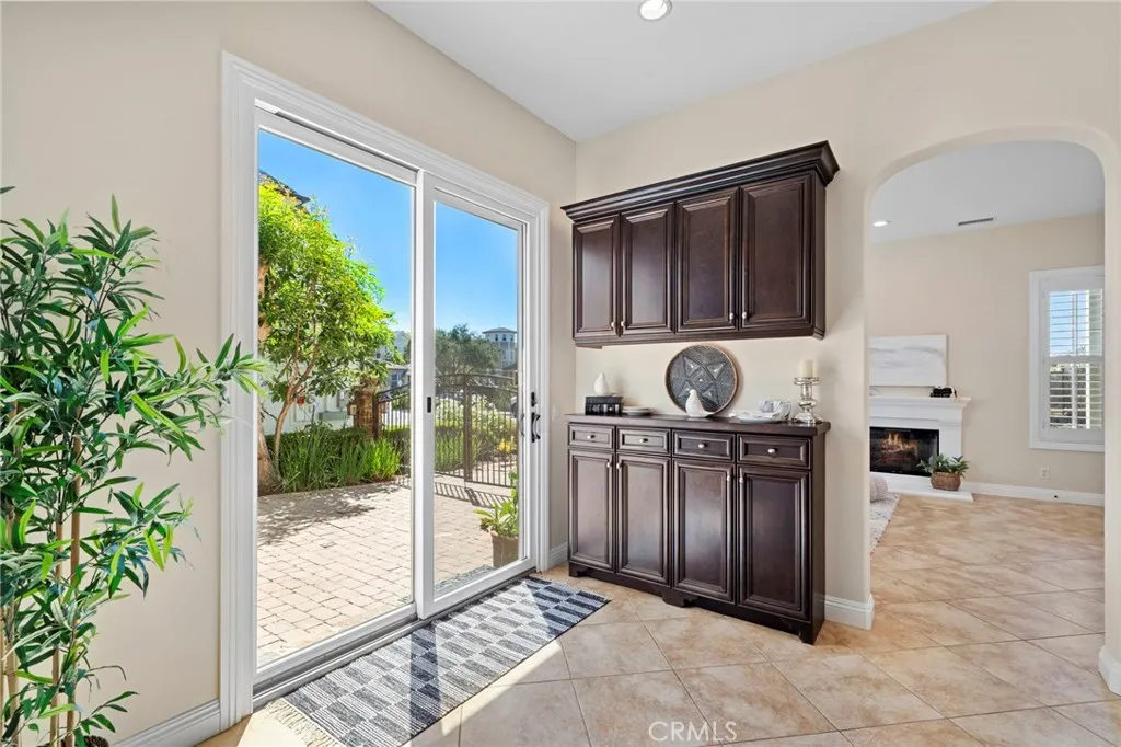 17272 Tidalridge Lane, Huntington Beach, California 92649 home-pic-11