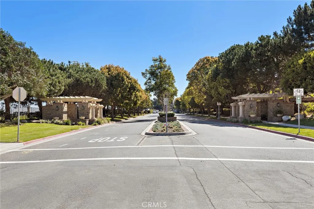 17272 Tidalridge Lane, Huntington Beach, California 92649 home-pic-53