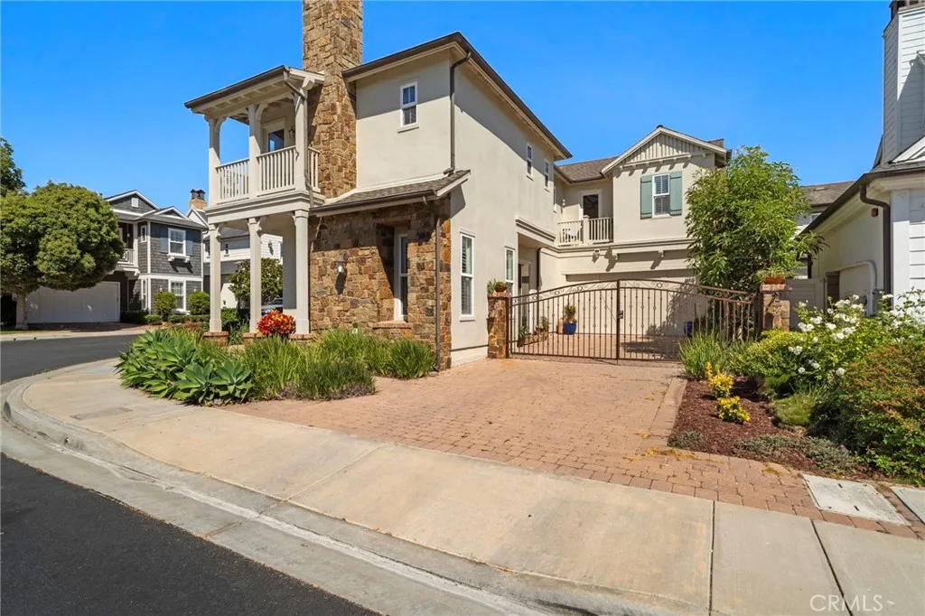 17272 Tidalridge Lane, Huntington Beach, California 92649 home-pic-2