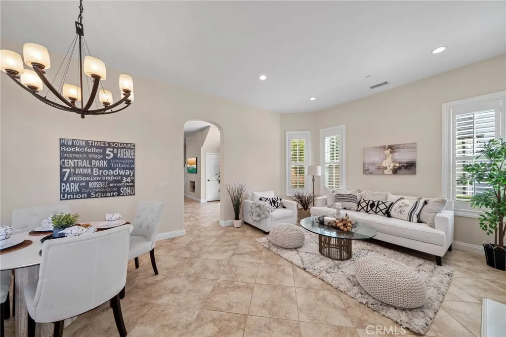 17272 Tidalridge Lane, Huntington Beach, California 92649 home-pic-8