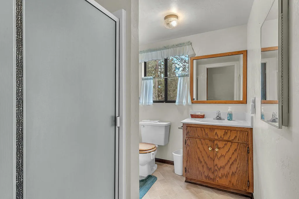 53037 Rockmere Drive, Idyllwild, California 92549 home-pic-35