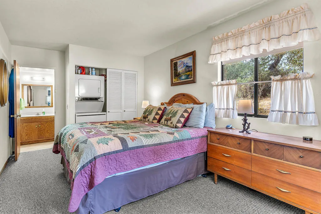53037 Rockmere Drive, Idyllwild, California 92549 home-pic-28