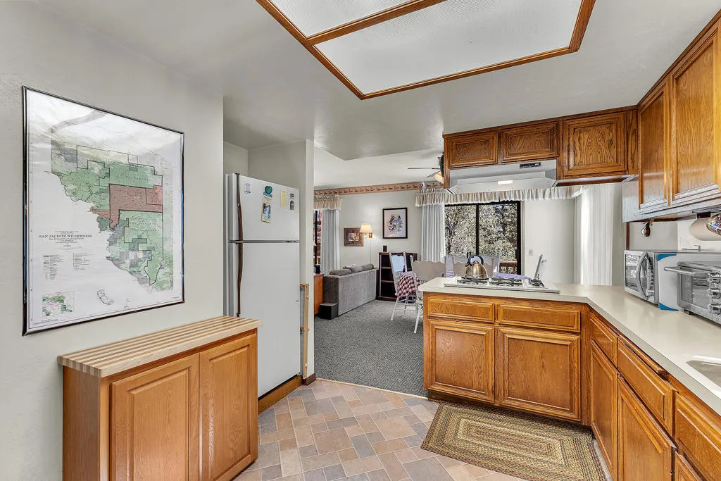53037 Rockmere Drive, Idyllwild, California 92549 home-pic-23