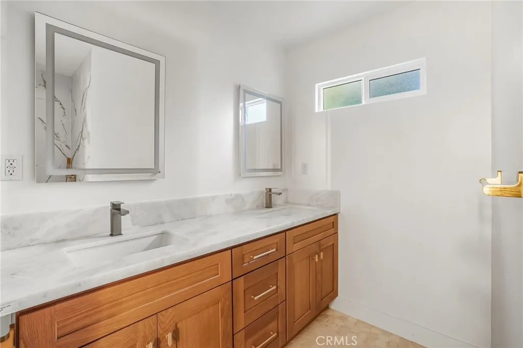 5831 Tipton, Los Angeles, California 90042 home-pic-16