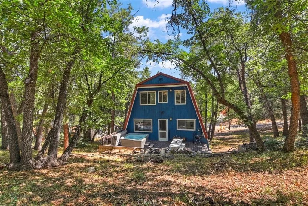 1351 Silverado, Big Bear City, California 92314 home-pic-21