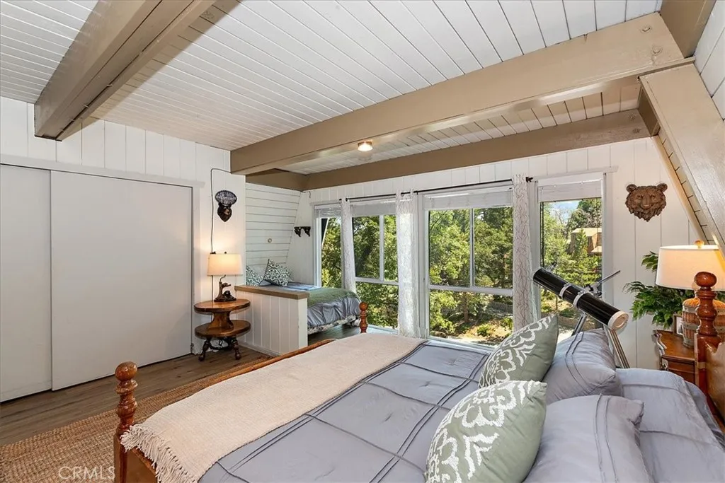 1351 Silverado, Big Bear City, California 92314 home-pic-15