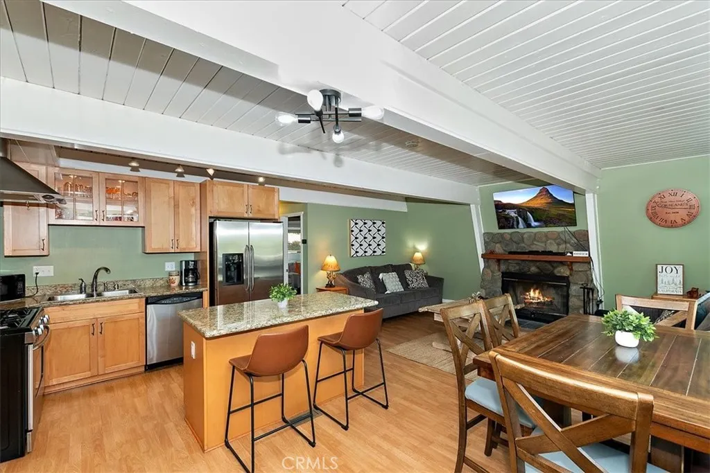 1351 Silverado, Big Bear City, California 92314 home-pic-8