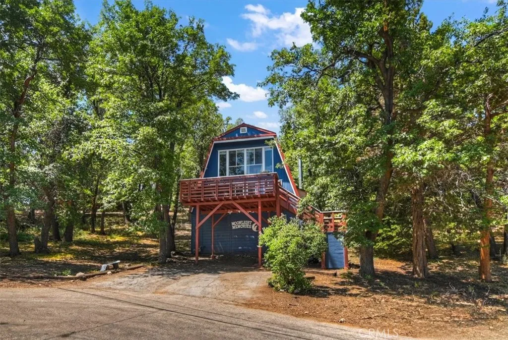 1351 Silverado, Big Bear City, California 92314 home-pic-22