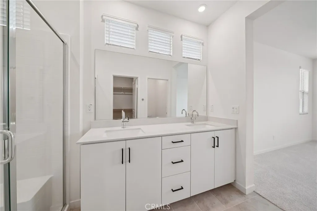 15909 Blue Copper Way, Fontana, California 92336 home-pic-22