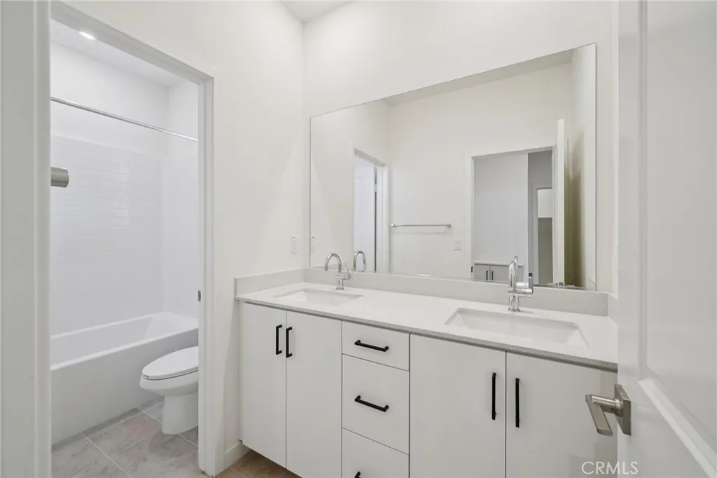 15909 Blue Copper Way, Fontana, California 92336 home-pic-27