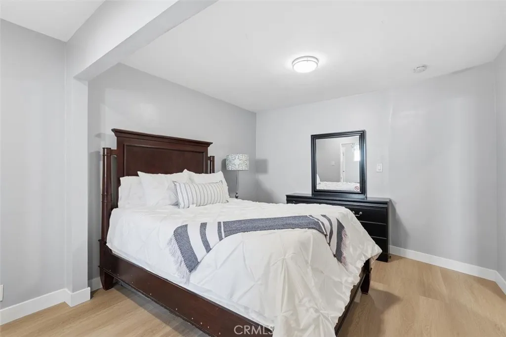 5017 W 118th Place, Hawthorne, California 90250 home-pic-28