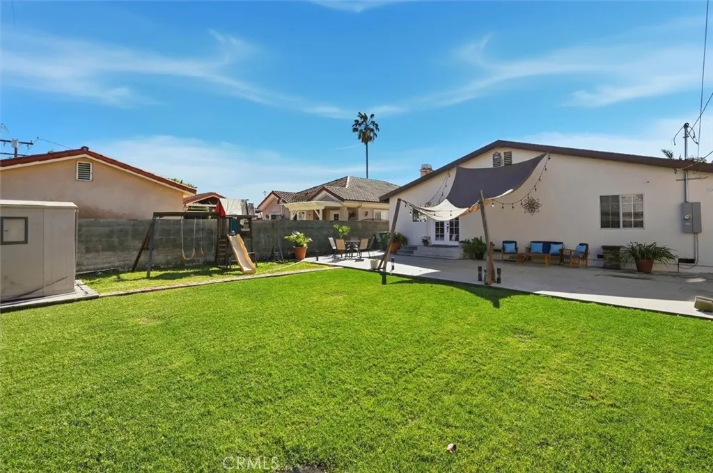 5017 W 118th Place, Hawthorne, California 90250 home-pic-1