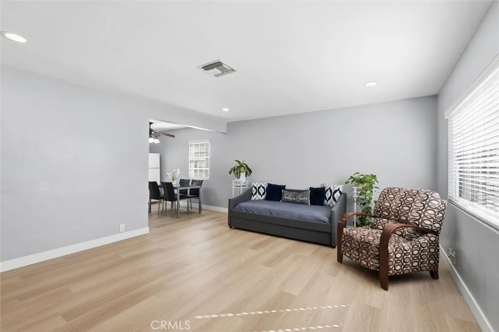 5017 W 118th Place, Hawthorne, California 90250 home-pic-24