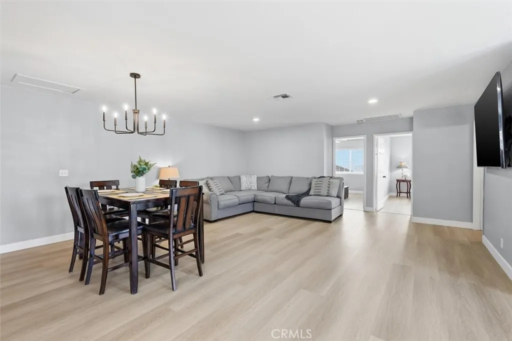 5017 W 118th Place, Hawthorne, California 90250 home-pic-8
