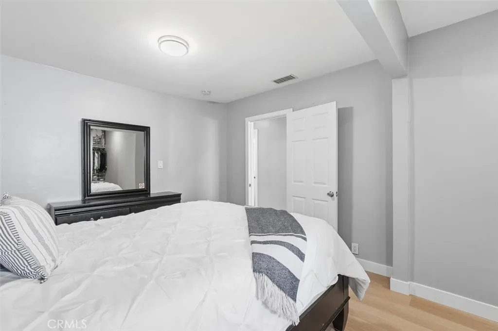 5017 W 118th Place, Hawthorne, California 90250 home-pic-29