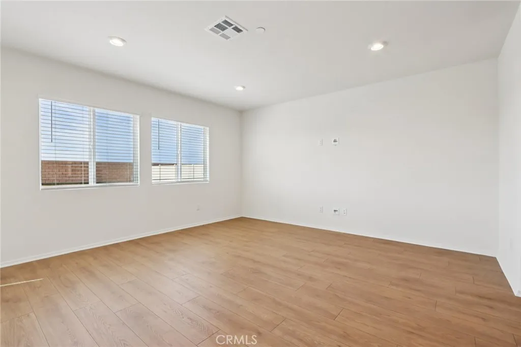 18774 Hampton Lane, Adelanto, California 92301 home-pic-12
